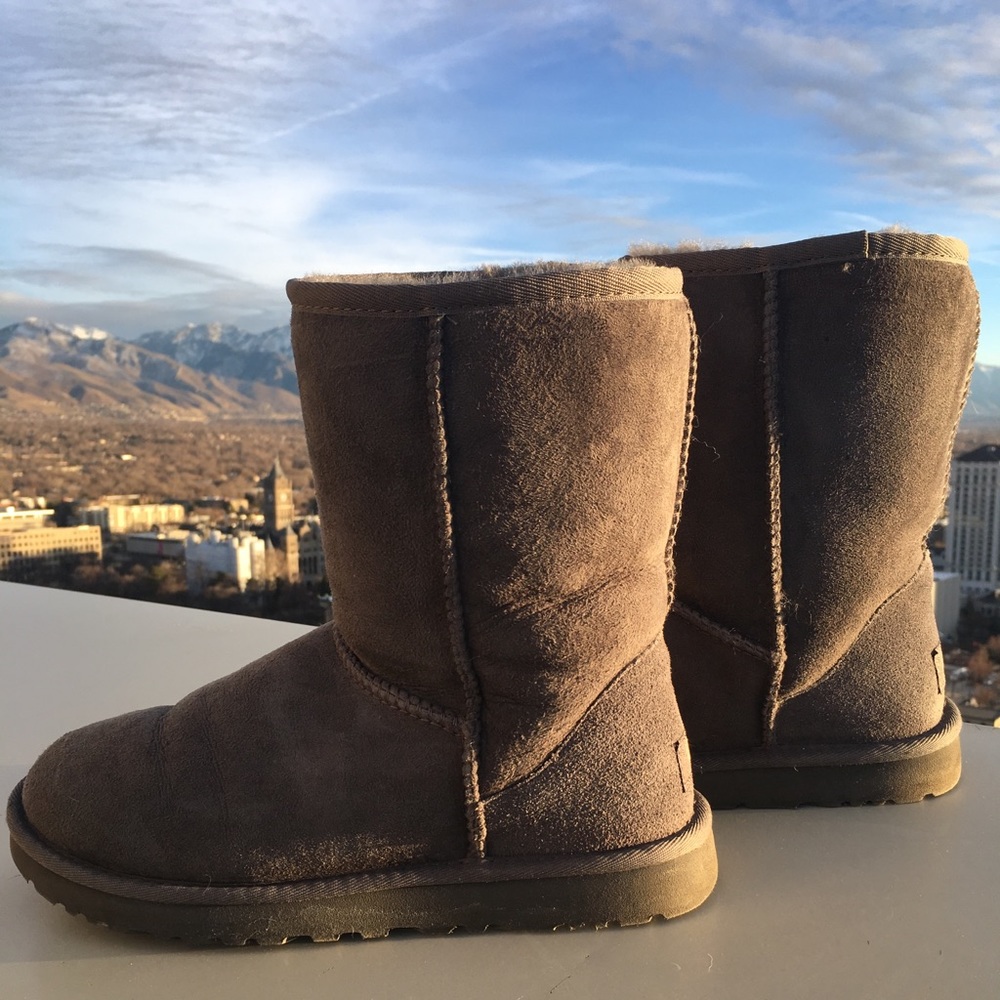 Ugg Boot Classic Short - Size 8 Grey